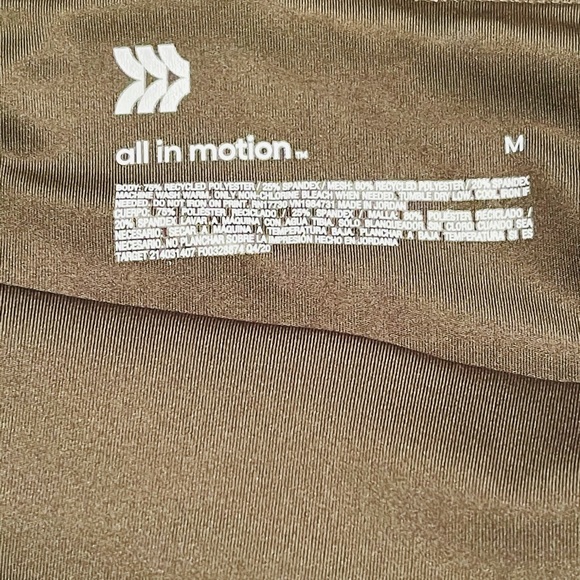 Sculpted Linear Laser Cut High-Waisted 7/8 Legging - Picture 12 of 14